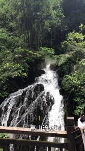 贵州松桃：多举措畅通群众回家路