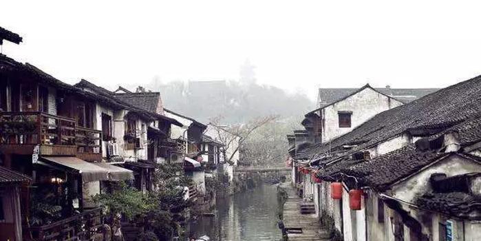 原来玲花和腾格尔还有这层关系,两位合唱《莫尼山》默契十足